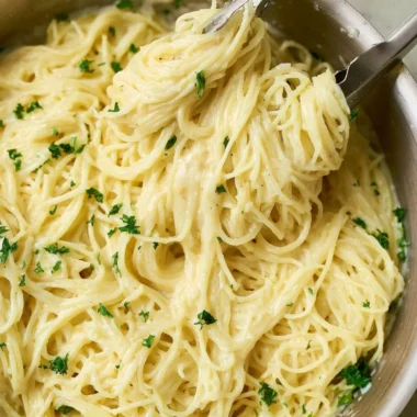 Creamy One Pot Garlic Parmesan Pasta served in a bowl